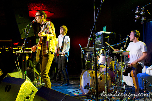 hellogoodbye