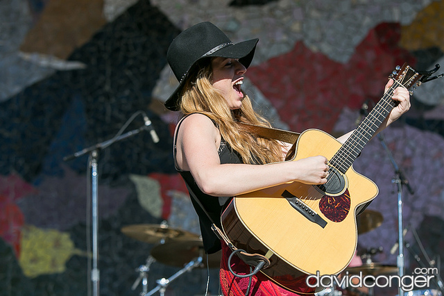 ZZ Ward