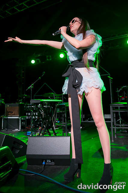 Allie X