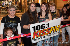 Twilight New Moon Signing, photo 2