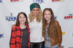 Tori Kelly meet and greet, photo 1