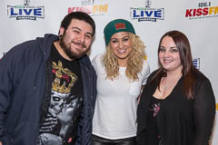 Tori Kelly meet and greet, photo 3