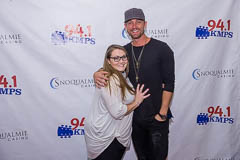 Brett Young meet and greet, photo 1