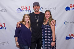 Brett Young meet and greet, photo 16