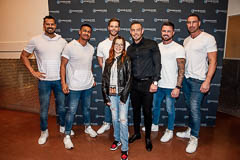 Thunder From Down Under meet and greet, photo 1